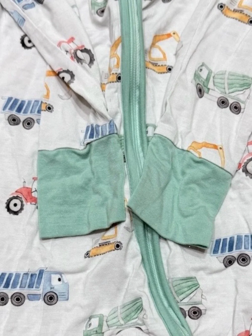 Construction Trucks & Tractors Bamboo Zip Up Pajamas Baby Boy Size 18-24 Months